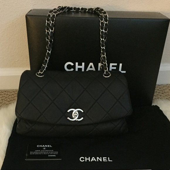 ❌SOLD❌ 🖤 CHANEL NIB Black w/ Silver HW Flap Bag - Picture 2 of 8